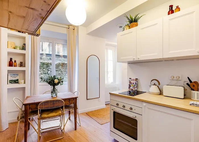 Апартаменты Cosy 5min A Pied Du Sanctuaire Et Grotte